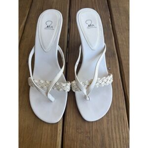 Vintage Y2K 90s Mia 2 White Leather Braided Thong Heeled Sandals Womens 9